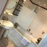 Ξενοδοχείο Cosy Bouillon