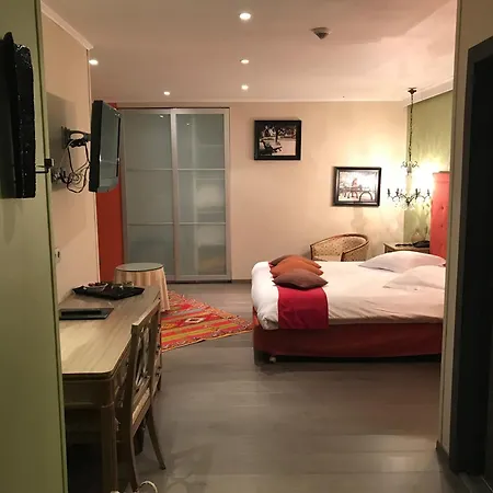 Cosy فندق بوالون